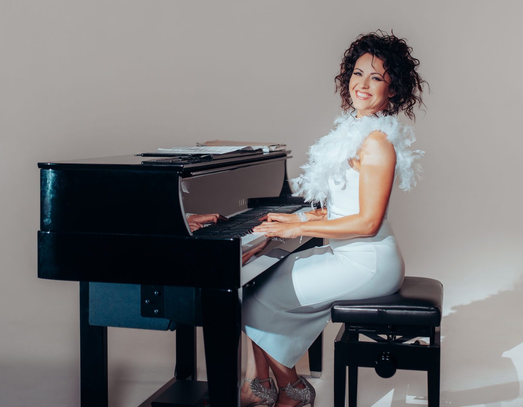 Hania Stach w rozmowie z Piotrem Bielawskim. O projekcie "Tribute to Whitney Houston" [PODCAST]
