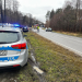 Wypadek w Bełchatowie na DW484. Dwa rozbite samochody, trzy osoby ranne