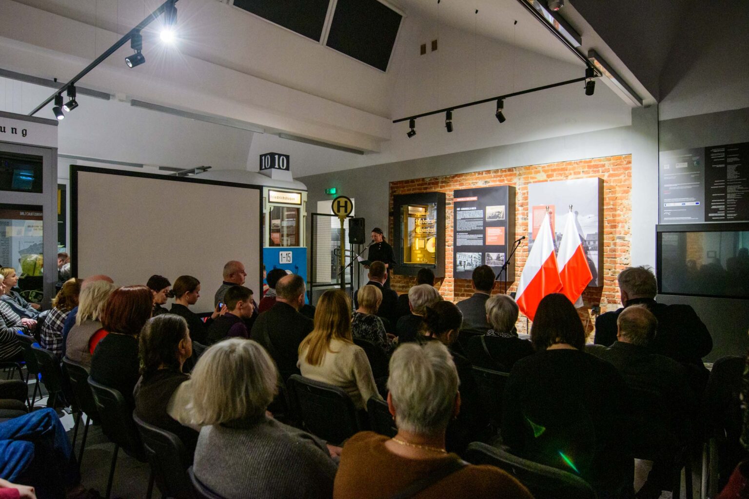 81 Rocznica pochówku ofiar więzienia na Radogoszczu fot Sebastian Szwajkowski_1 81 Rocznica pochowku ofiar wiezienia na Radogoszczu fot Sebastian Szwajkowski 1