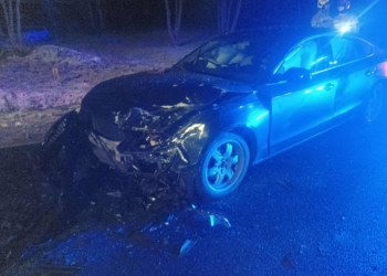 Zderzenie 3 samochodów na DK 72, fot. KPP w Poddębicach 