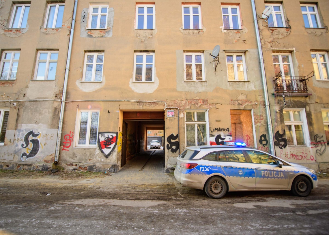 Kolejne ofiary mrozu w Łodzi. Ciała 56-latki i 55-latka znalezione na Bałutach/fot. Sebastian Szwajkowski
