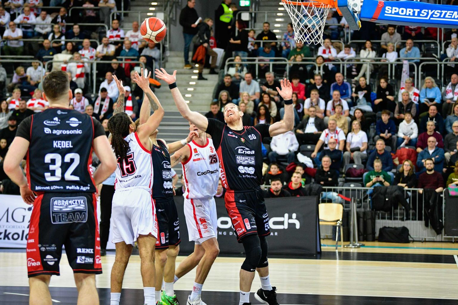 ŁKS Coolpack Szkoła Gortata vs ENEA Abramczyk Astoria Bydgoszcz fot Sebastian Szwajkowski_28 LKS Coolpack Szkola Gortata vs ENEA Abramczyk Astoria Bydgoszcz fot Sebastian Szwajkowski 28