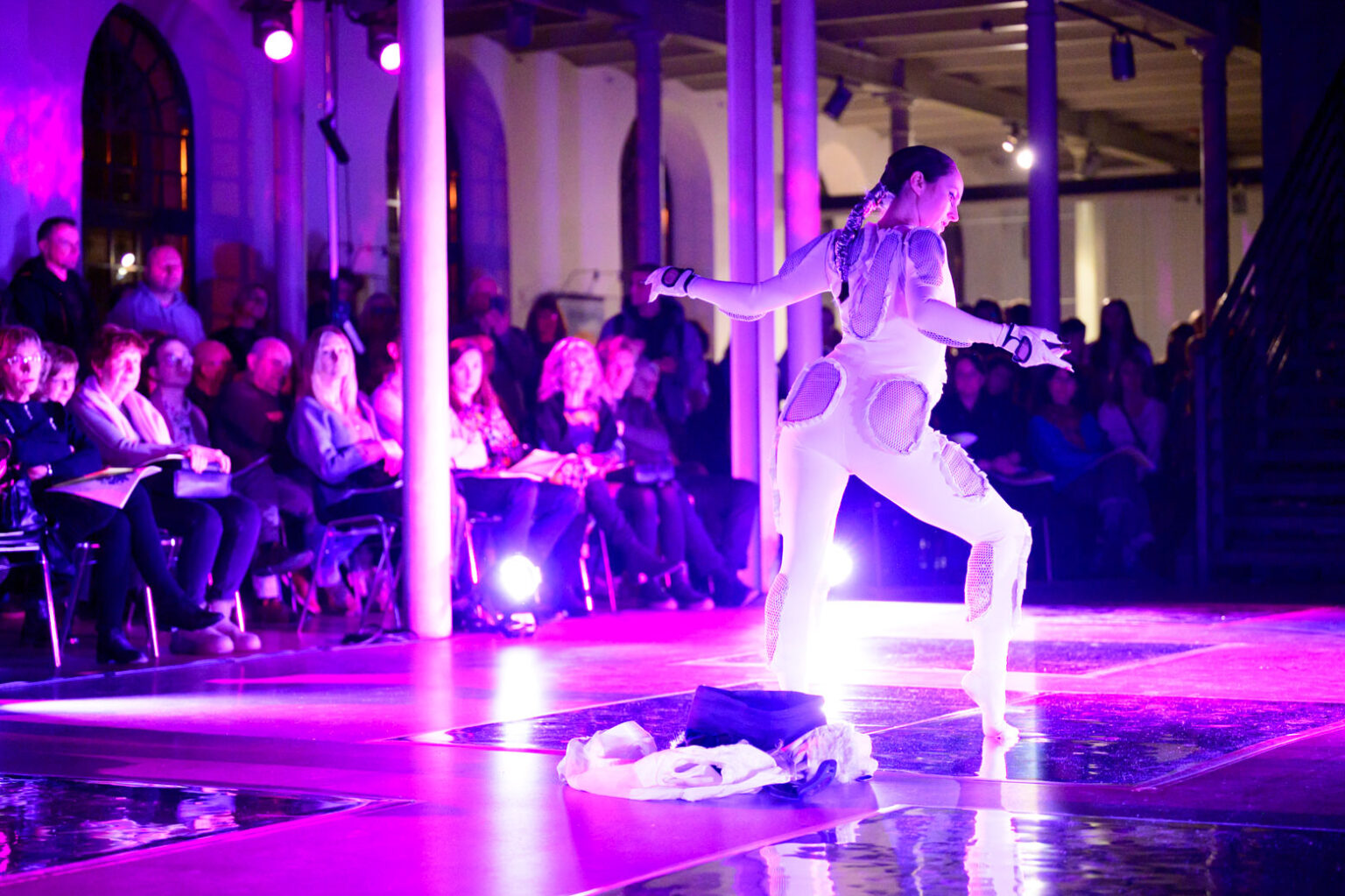 Metamorfoza Odzieży Roboczej w Muzeum Włókiennictwa w Łodzi fot Sebastian Szwajkowski_5 Metamorfoza Odziezy Roboczej w Muzeum Wlokiennictwa w Lodzi fot Sebastian Szwajkowski 5