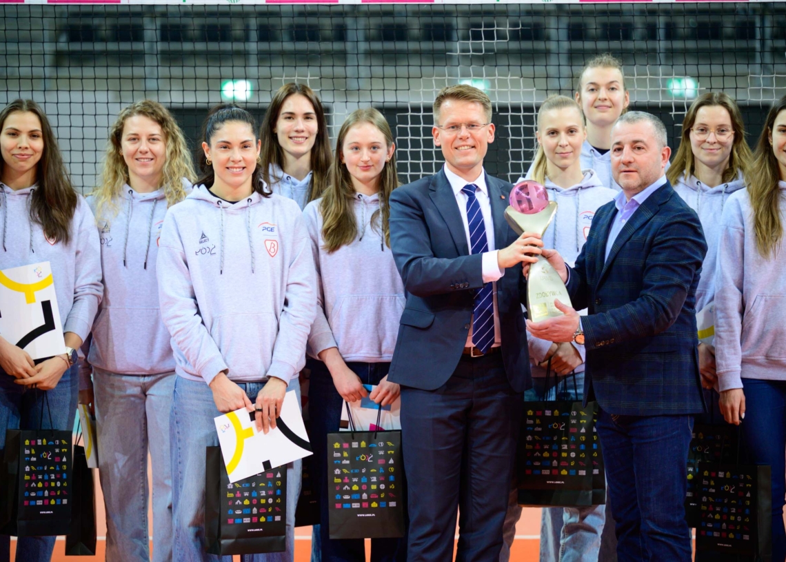 Podziekowania od miasta za Puchar Budowlanych fot Sebastian Szwajkowski 16