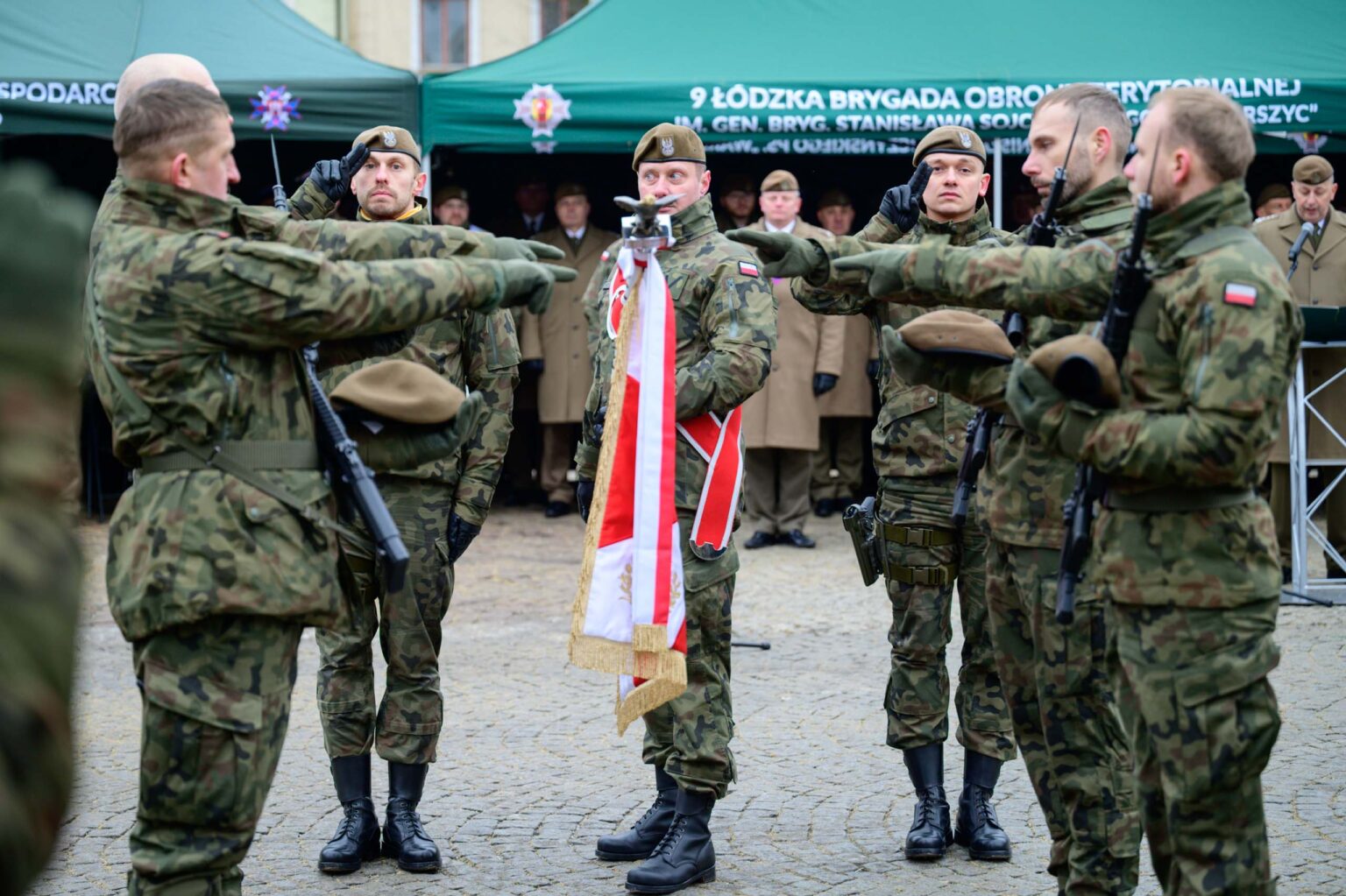 Przysięga i nowy dowódca 9ŁBOT w Łowiczu fot Sebastian Szwajkowski_55 Przysiega i nowy dowodca 9LBOT w Lowiczu fot Sebastian Szwajkowski 55