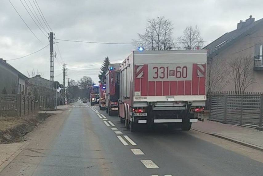 Ewakuacja szkoły w Łęcznie. Powodem rozpylenie chemikaliów 1 Ewakuacja szkoły w Łęcznie. Powodem rozpylenie chemikaliów, zdj. dzięki uprzejmości sulejow24.com