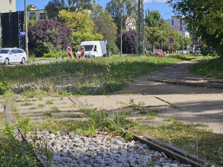 Tramwaje wrócą na Srebrzyńską. Kiedy początek prac? 1 Tramwaje wrócą na Srebrzyńską