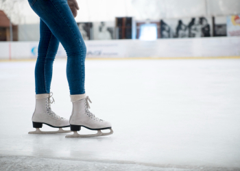Nowa hala sportowa w Piotrkowie. Zimą będzie lodowiskiem