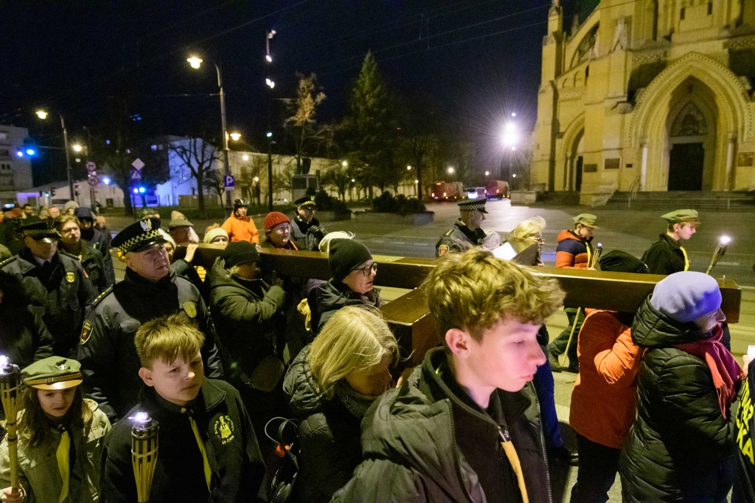 Ekumeniczna Droga krzyzowa fot Sebastian Szwajkowski 4