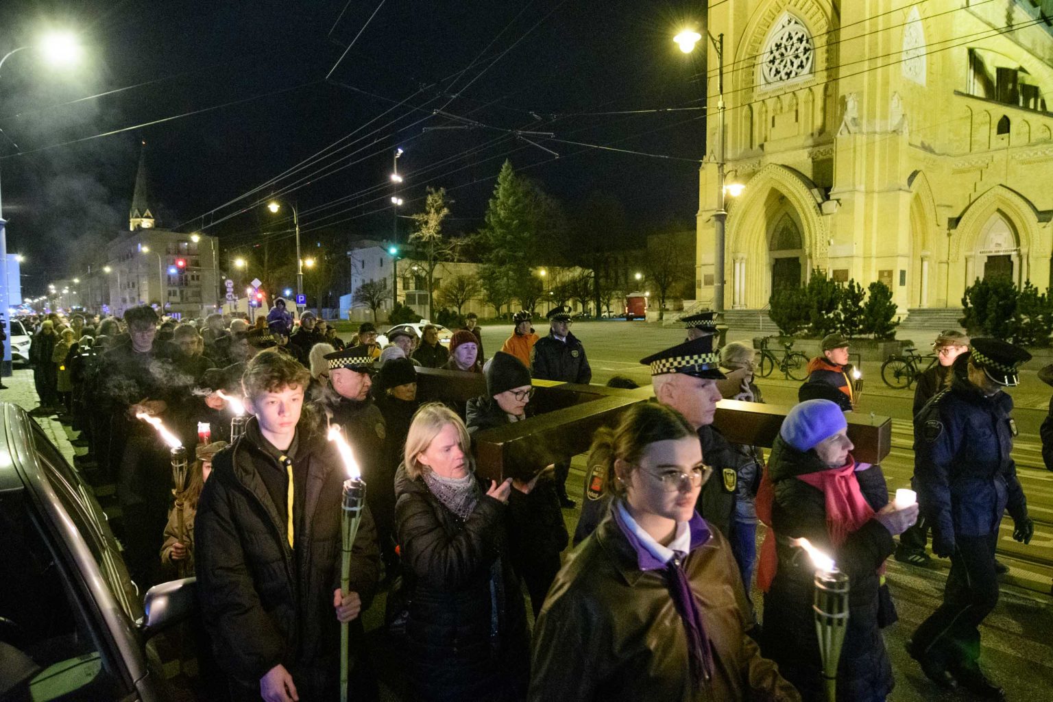 Ekumeniczna Droga krzyzowa fot Sebastian Szwajkowski 5