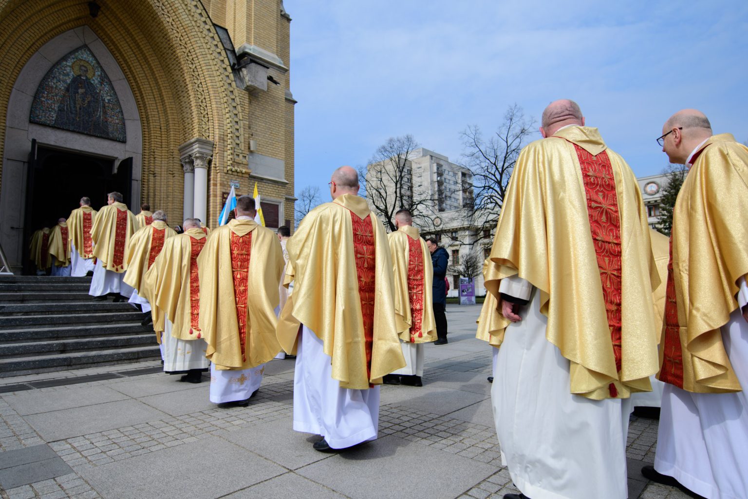 Ingres Kardynala Krajewskiego w lodzkiej katedrze fot Sebastian Szwajkowski 2