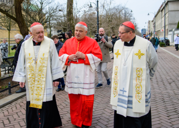 Łódzka komisja ds. pedofilii w Kościele będzie działać dalej. Kard. Krajewski potwierdził decyzję