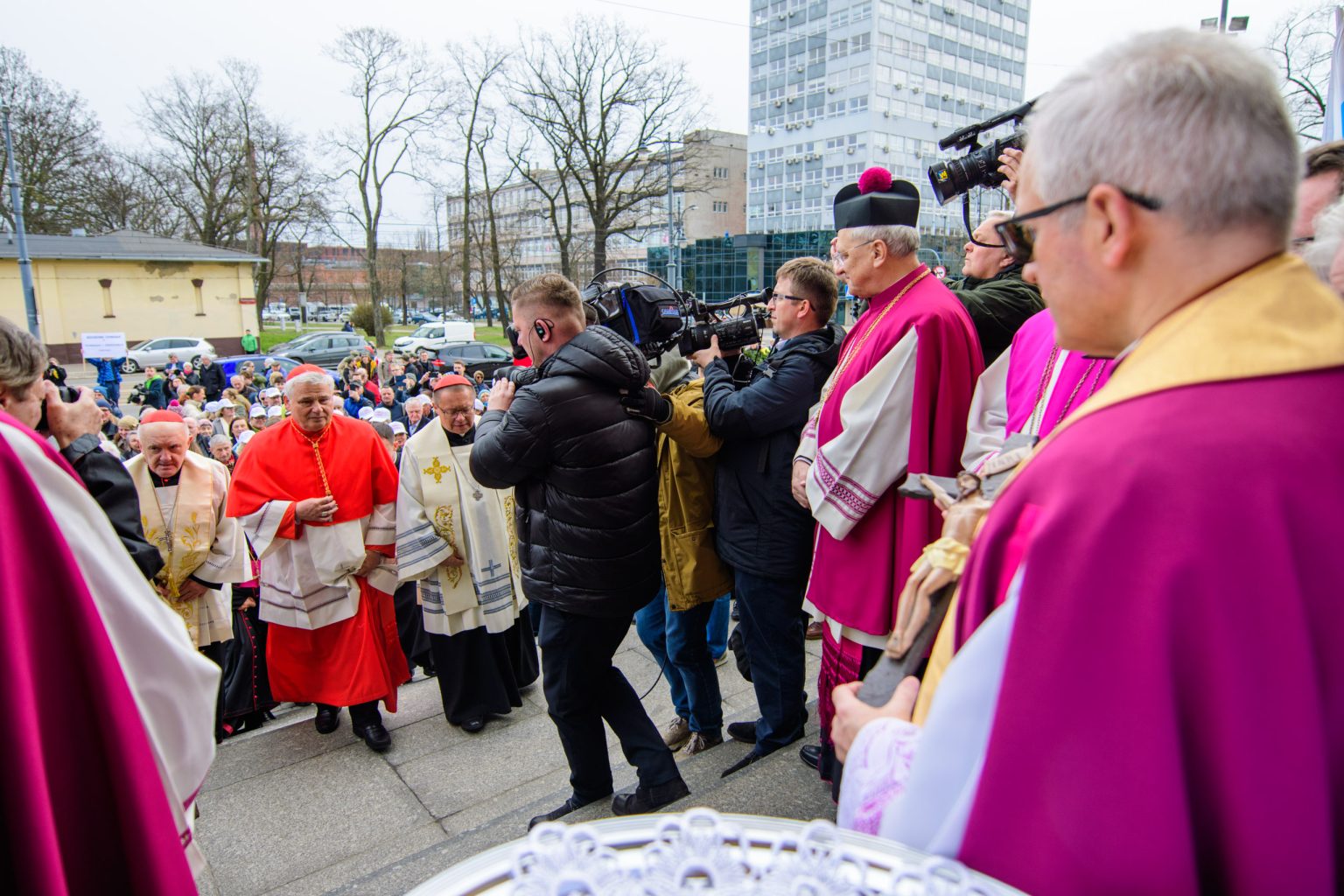 Ingres Kardynala Krajewskiego w lodzkiej katedrze fot Sebastian Szwajkowski 7