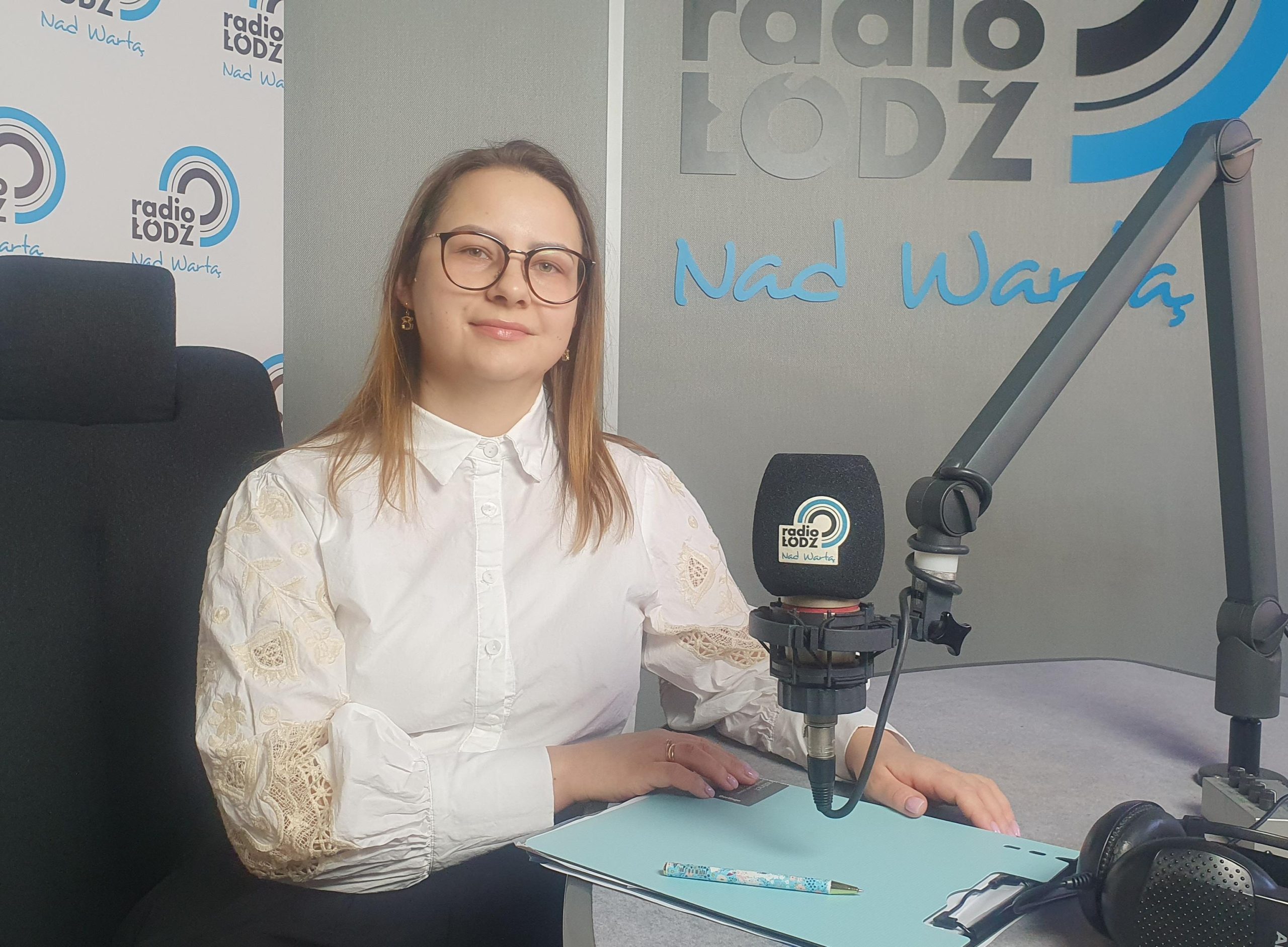 Tak to czuję | Dlaczego telefon nie wypada nam z ręki? [PODCAST]
