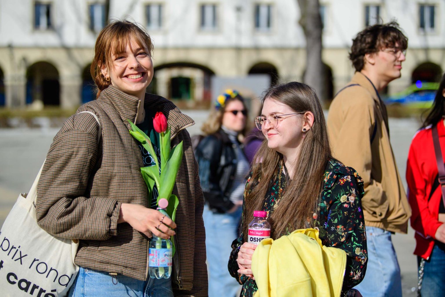 Kwiaty w Pięść manifestacja na Dzień Kobiet fot Sebastian Szwajkowski_13 Kwiaty w Piesc manifestacja na Dzien Kobiet fot Sebastian Szwajkowski 13