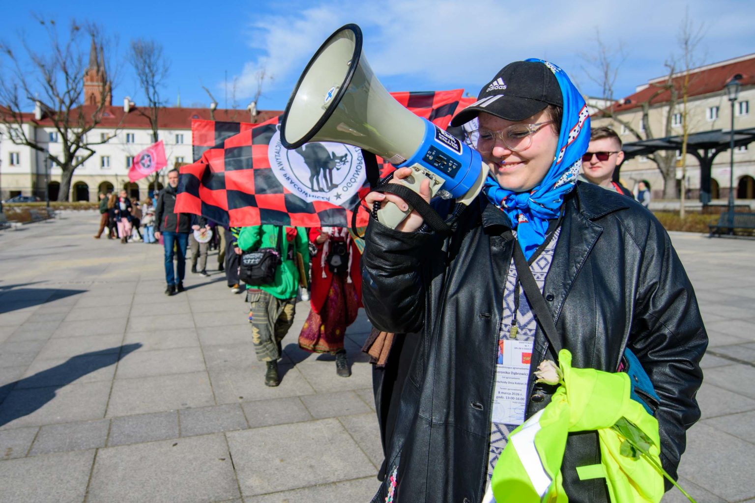 Kwiaty w Pięść manifestacja na Dzień Kobiet fot Sebastian Szwajkowski_5 Kwiaty w Piesc manifestacja na Dzien Kobiet fot Sebastian Szwajkowski 5