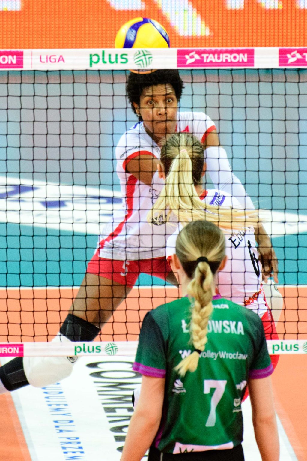 LKS Commercecon vs Volley Wroclaw fot Sebastian Szwajkowski 4