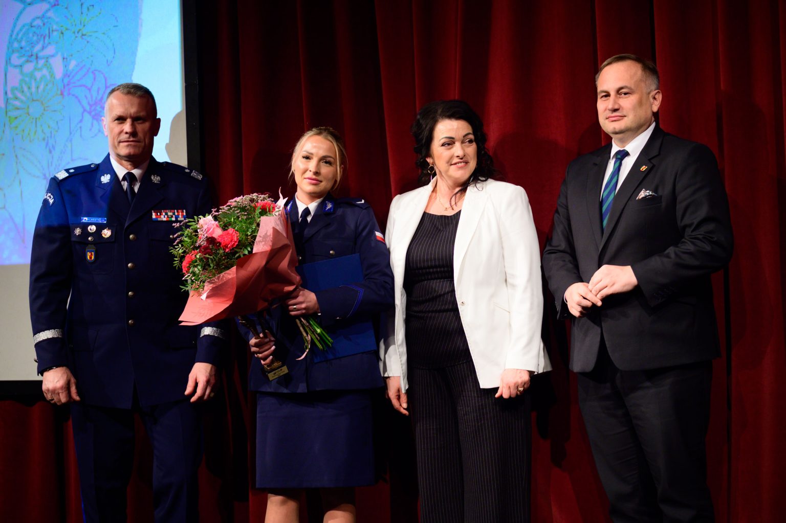 Mundurowy Dzień kobiet w Teatrze Jaracza w Łodzi fot Sebastian Szwajkowski_15 Mundurowy Dzien kobiet w Teatrze Jaracza w Lodzi fot Sebastian Szwajkowski 15
