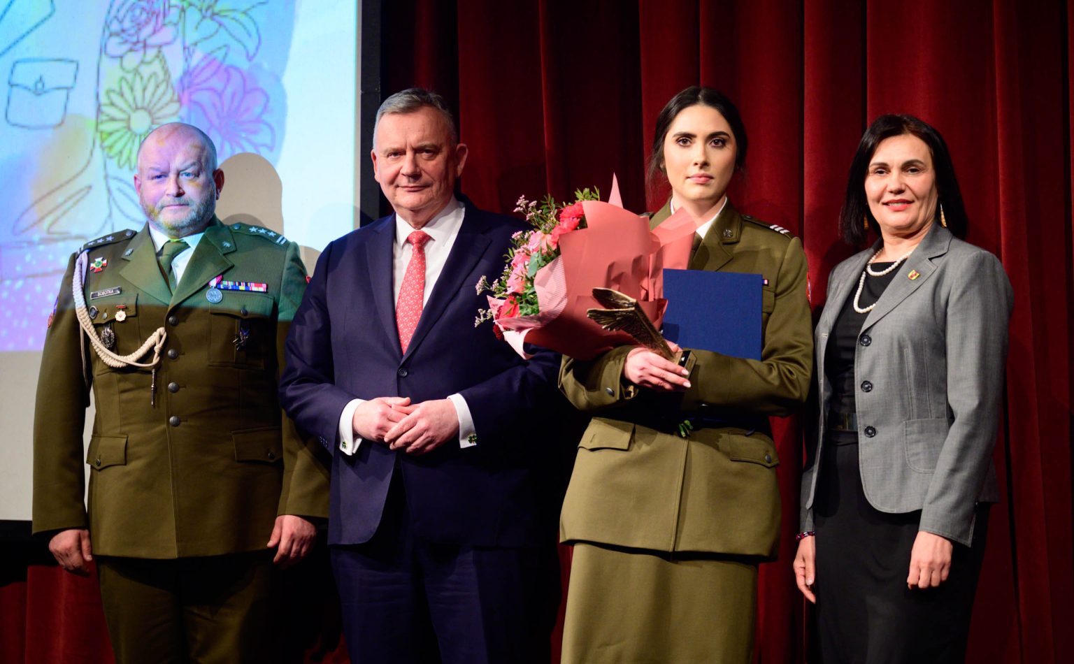 Mundurowy Dzien kobiet w Teatrze Jaracza w Lodzi fot Sebastian Szwajkowski 19