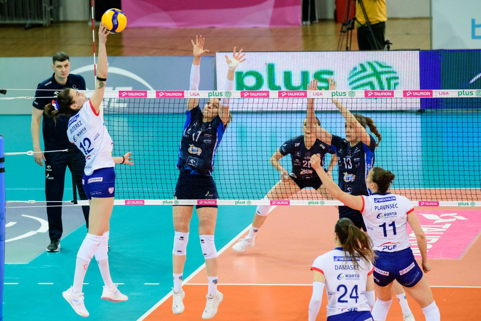 PGE Budowlani vs Chemik Police fot Sebastian Szwajkowski_4 PGE Budowlani vs Chemik Police fot Sebastian Szwajkowski 4