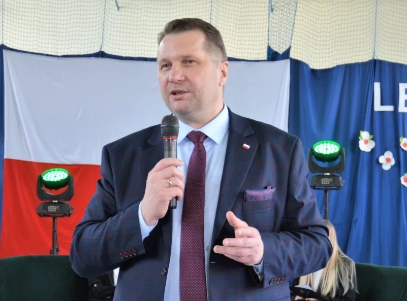 Przemysław Czarnek kandydatem PiS-u na premiera. "Grabił samorządy"