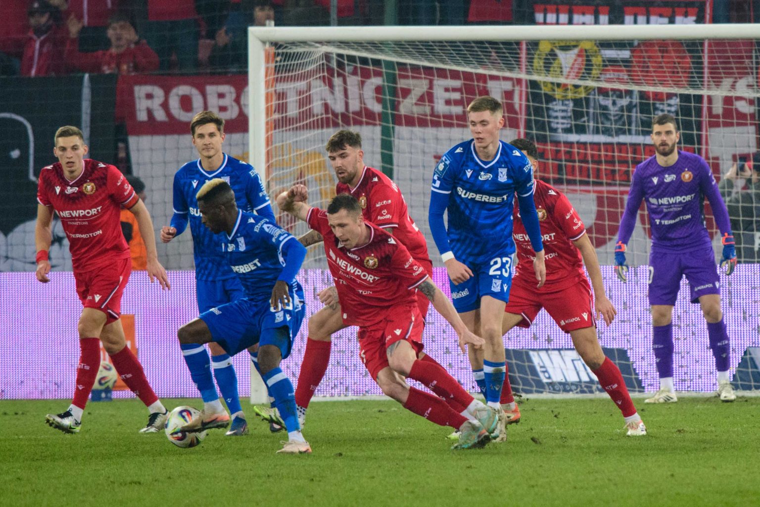 Widzew Łódź vs Lech Poznań fot Sebastian Szwajkowski_11 Widzew Lodz vs Lech Poznan fot Sebastian Szwajkowski 11