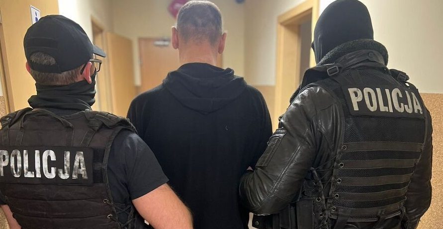 Kobieta leżała w kałuży krwi. Zabójstwo na Dąbrowie