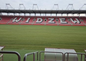 Duże zmiany na stadionie Widzewa. Nowa murawa, fot. R. Zwoliński