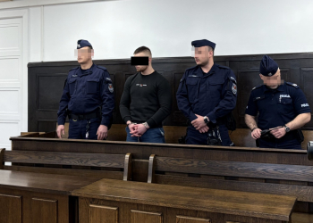 Wypchnął byłą partnerkę przez okno. 28-latek usłyszał wyrok