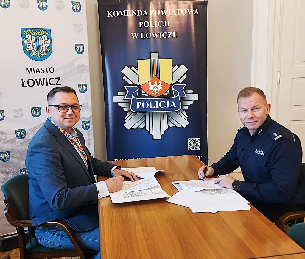 Łowicz: będzie więcej patroli policji. Miasto podpisało porozumienie z powiatową komendą