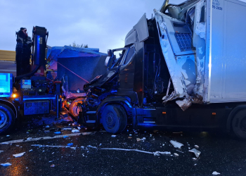 Tragiczny wypadek na A2. Nie żyje jedna osoba, a trzy są ranne [ZDJĘCIA]