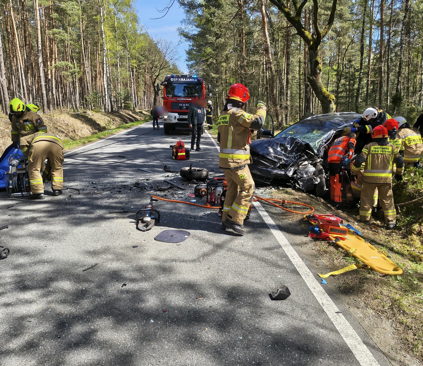 Wypadek pod Wieruszowem. Dziecko wśród poszkodowanych