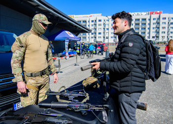 Festiwal Sluzb Mundurowyh na dworcu Fabryczna fot Sebastian Szwajkowski 1