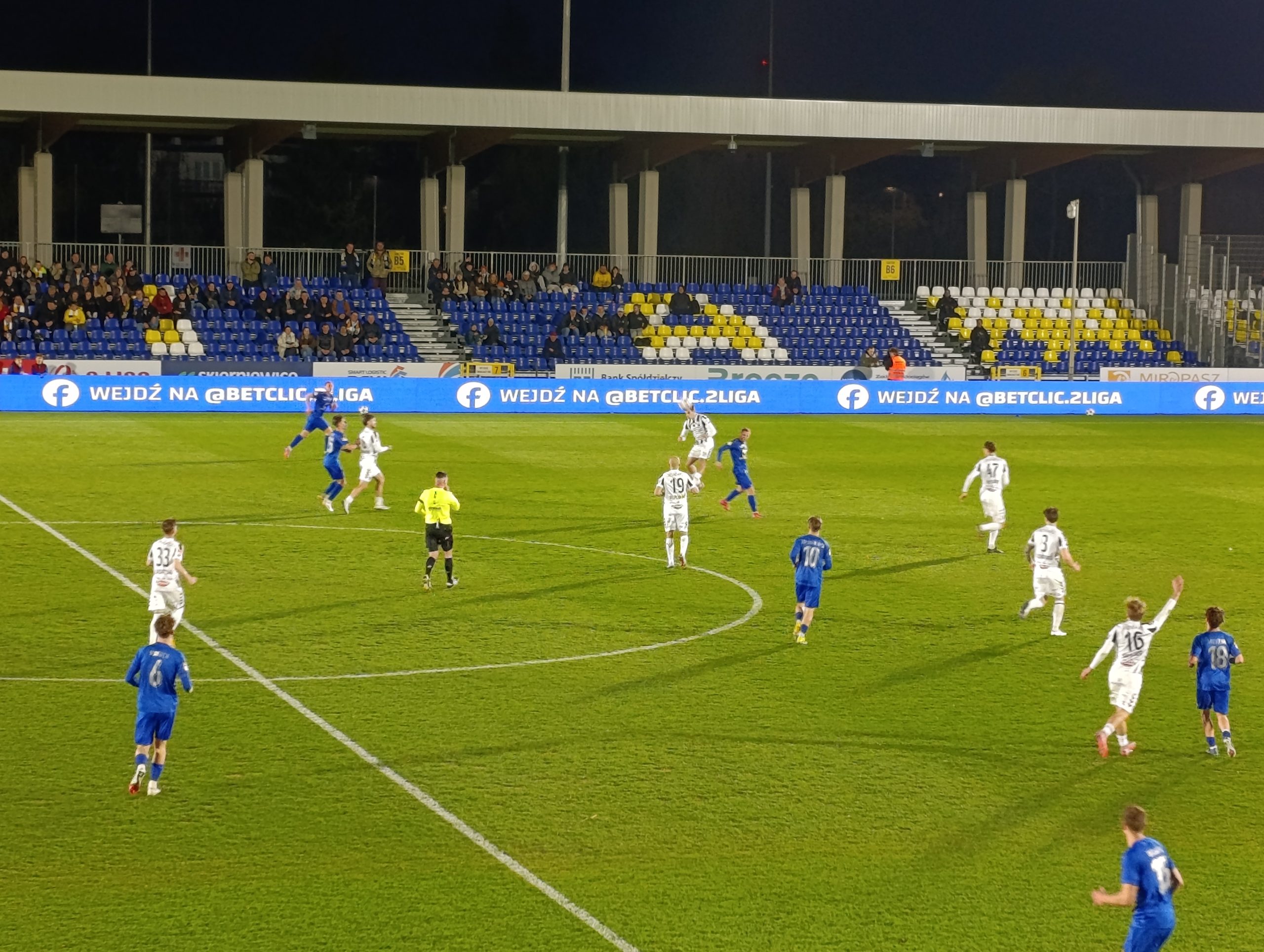 Zwycięstwo stracone w ostatniej minucie. Unia Skierniewice - Sandecja Nowy Sącz 2:2 [ZDJĘCIA]