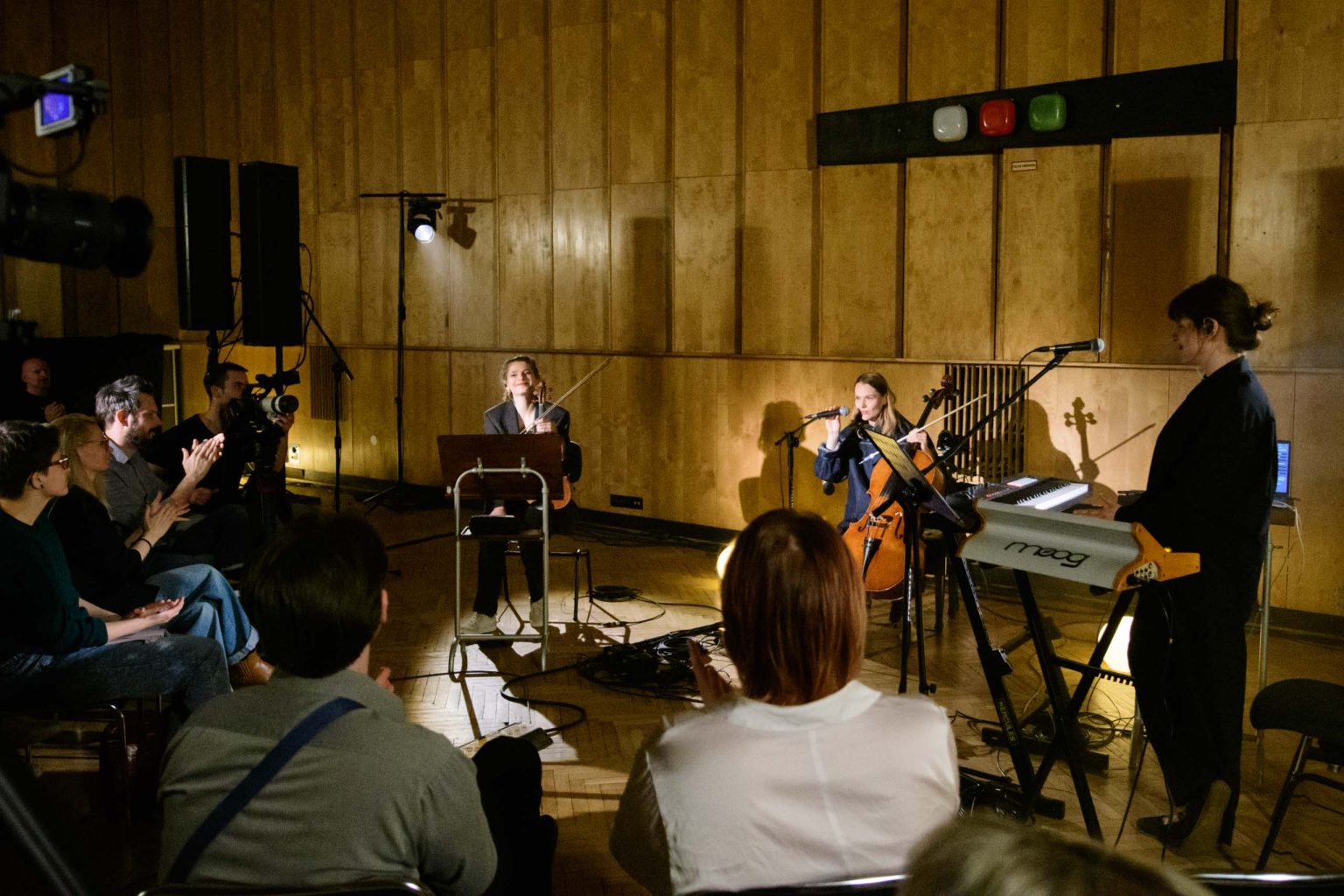 Koncert Doobrawy Czocher w Studiu Debicha fot Sebastian Szwajkowski (5) Koncert Doobrawy Czocher w Studiu Debicha fot Sebastian Szwajkowski 5