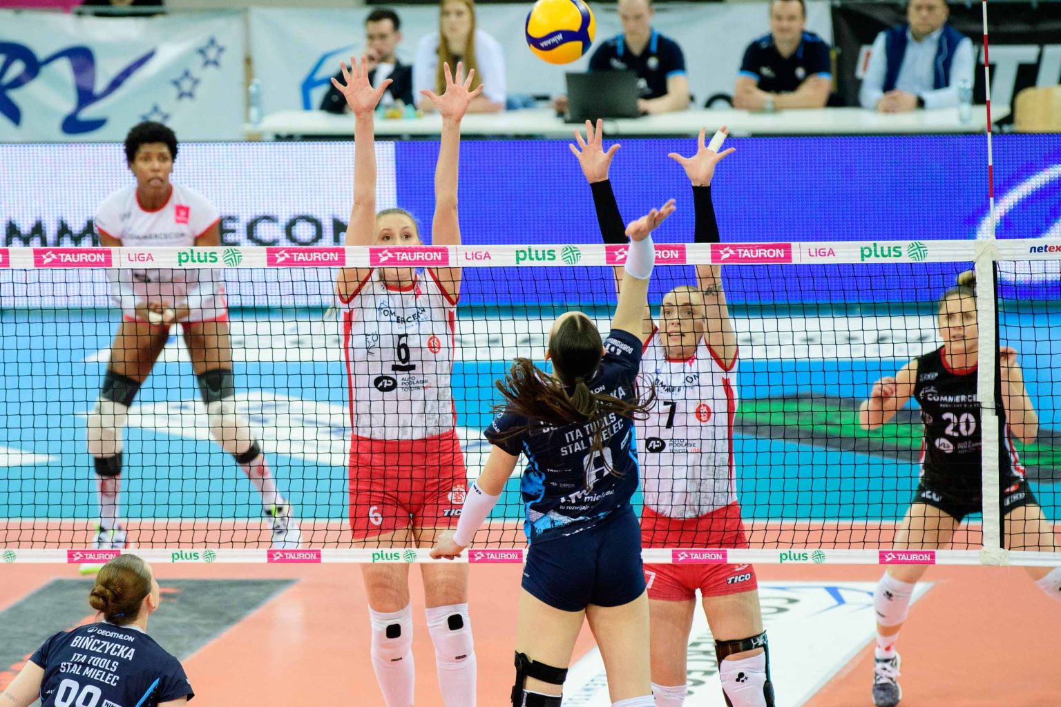 LKS Commercecon vs Stal Mielec fot Sebastian Szwajkowski 4