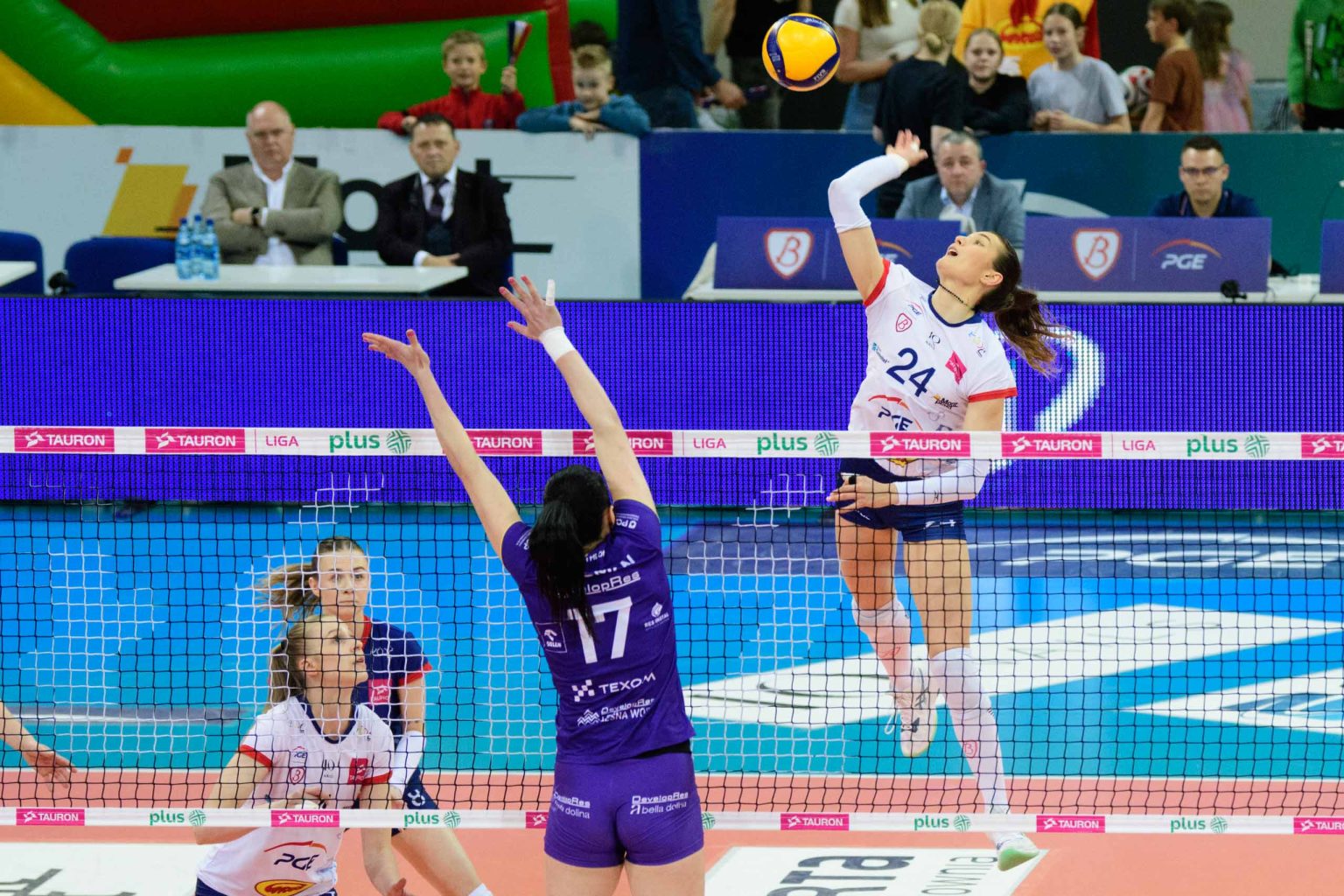PGE Budowlani vs Developres Rzeszow fot Sebastian Szwajkowski 16
