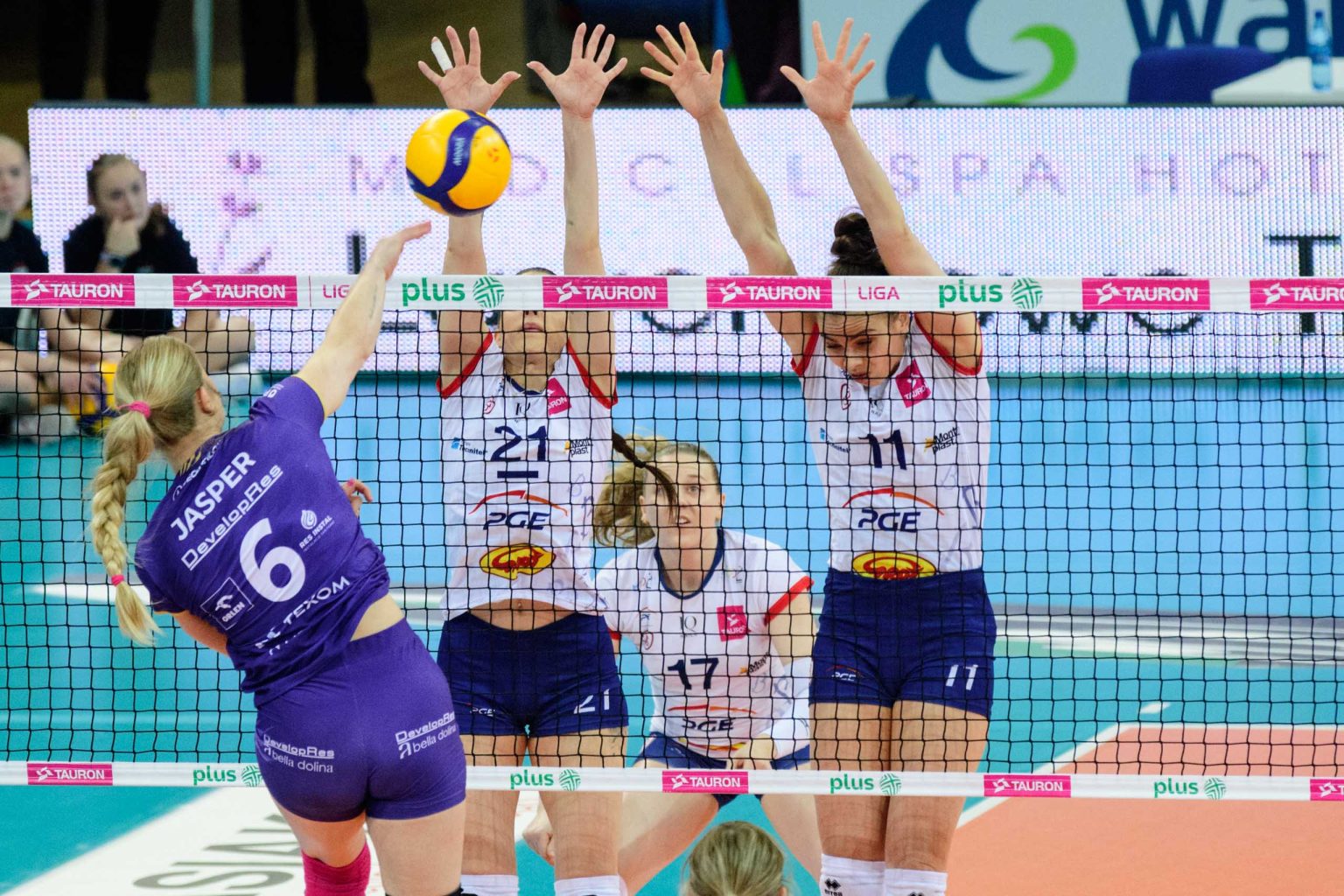 PGE Budowlani vs Developres Rzeszow fot Sebastian Szwajkowski 8