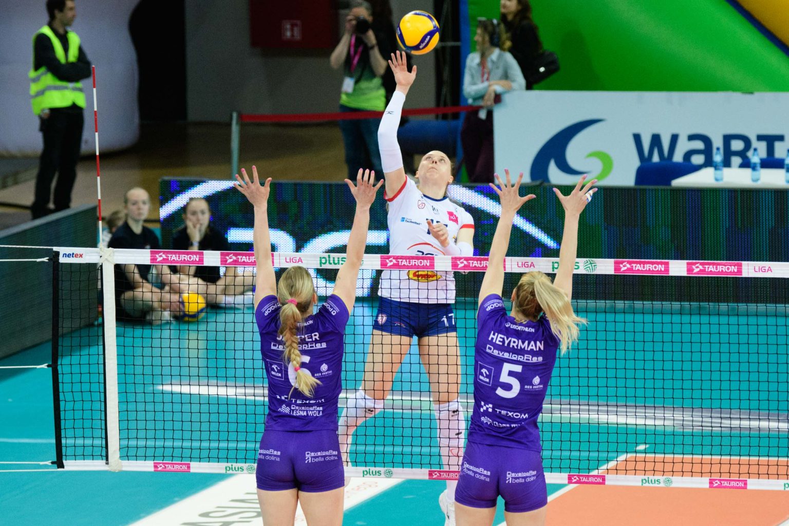 PGE Budowlani vs Developres Rzeszow fot Sebastian Szwajkowski 9