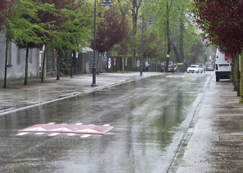 Bezpieczniej przy piotrkowskim cmentarzu. Zamontowano progi zwalniające