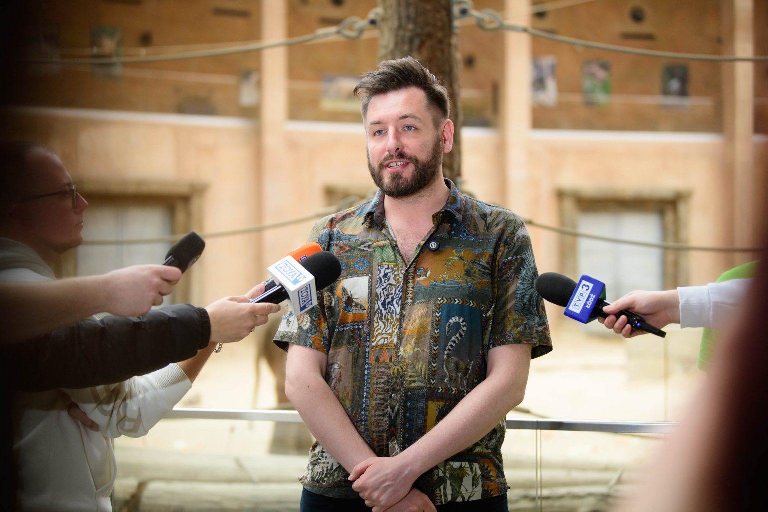 Pozegnanie dwoch sloni z lodzkiego zoo fot Sebastian Szwajkowski 7