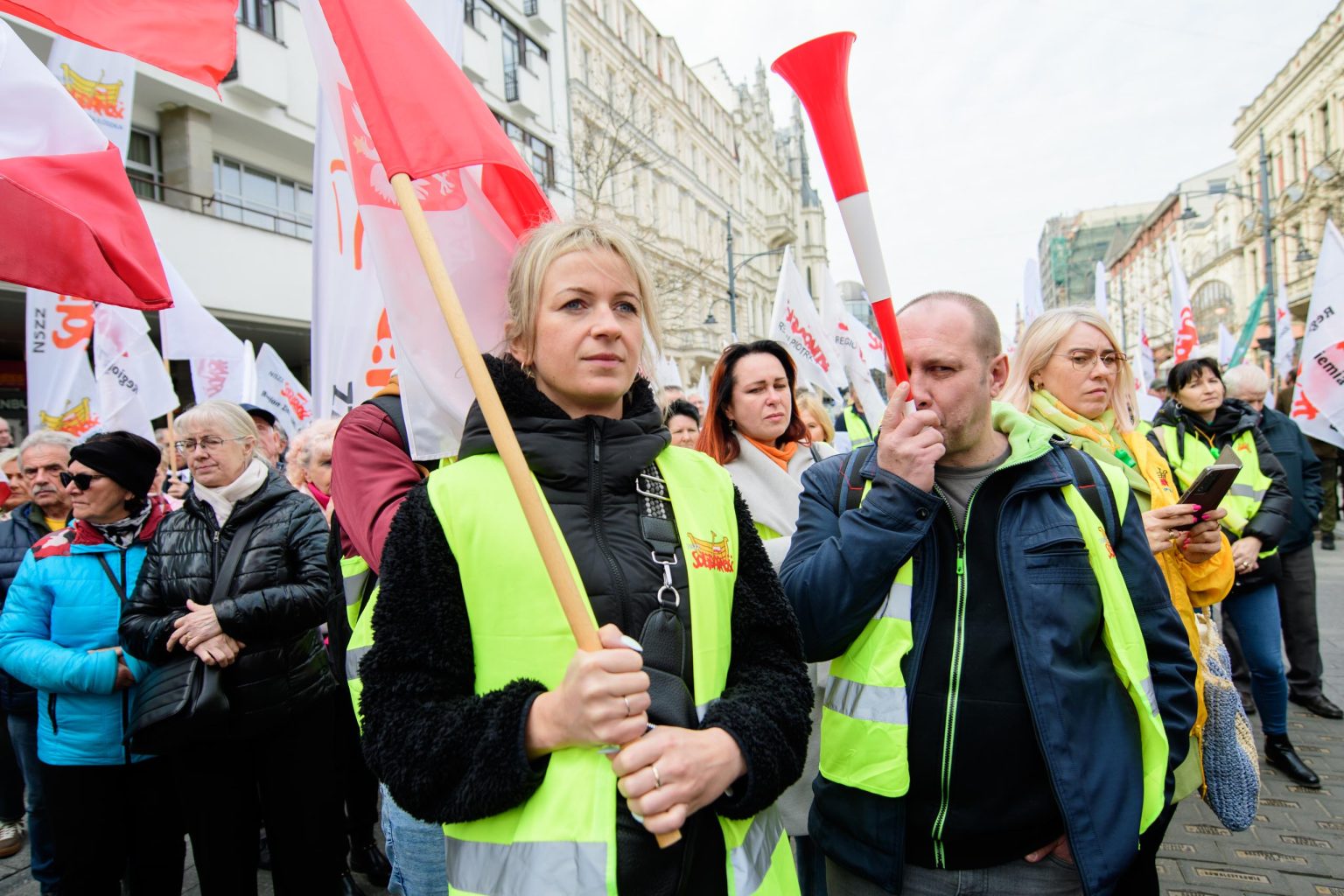Protest Solidarności przed Urzędem Wojewódzkim fot Sebastian Szwajkowski_8 Protest Solidarnosci przed Urzedem Wojewodzkim fot Sebastian Szwajkowski 8