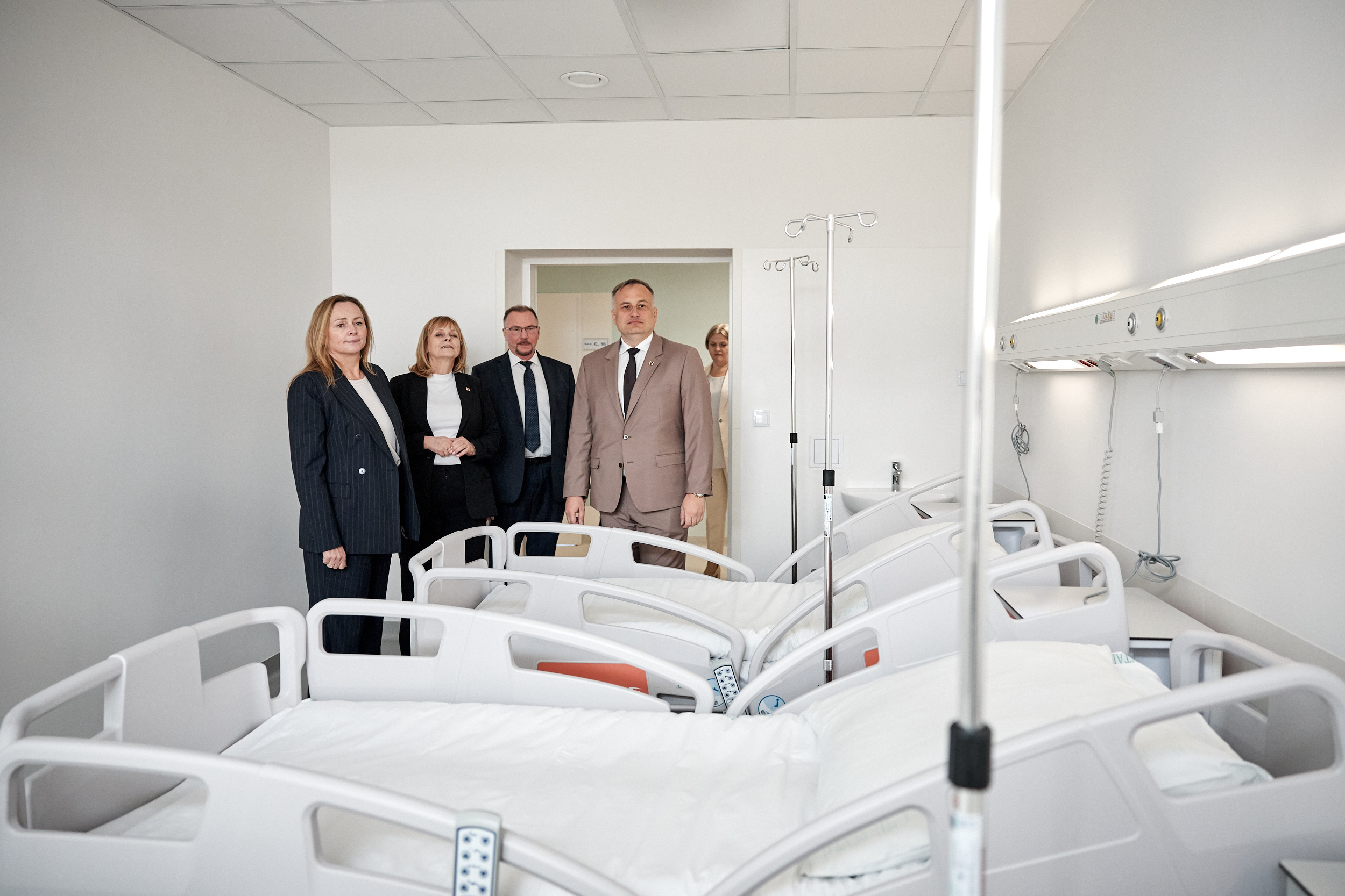 Szpital w Zgierzu po remoncie. Otwarto dwa oddziały 2 Szpital w Zgierzu po remoncie.