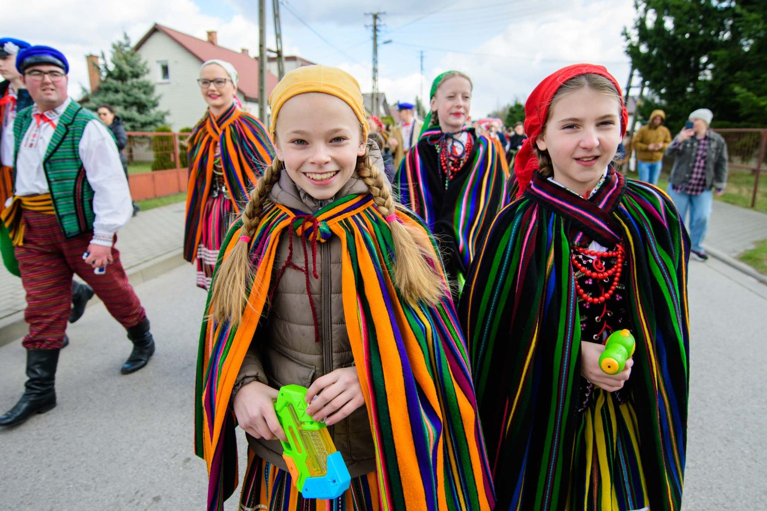 Tradycyjne chodzenie z Kurkiem i Gaikiem w Smardzewicach fot Sebastian Szwajkowski 13