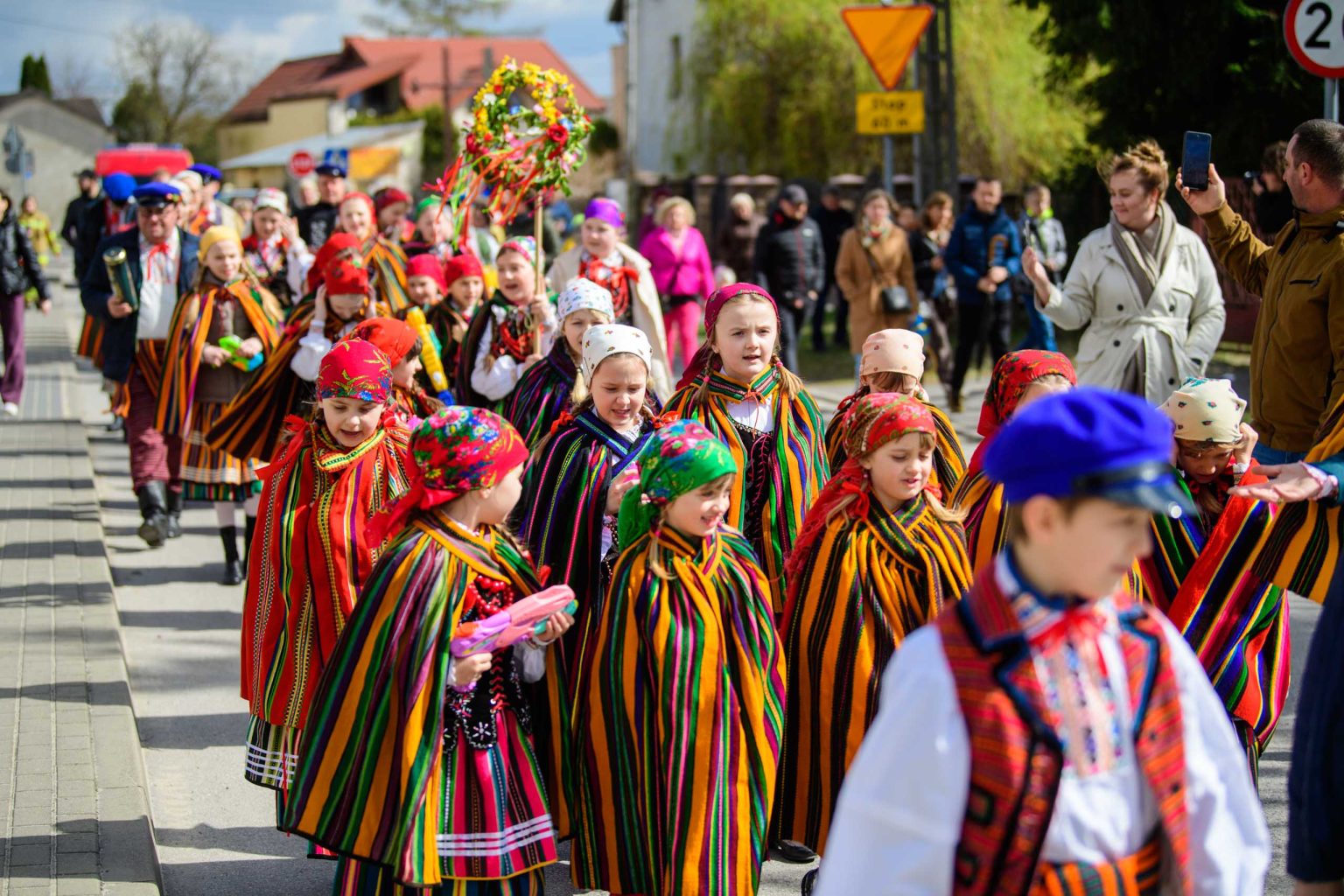 Tradycyjne chodzenie z Kurkiem i Gaikiem w Smardzewicach fot Sebastian Szwajkowski 25