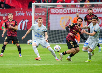 Widzew Lodz vs Bruk Bet Termalica Nieciecza fot Sebastian Szwajkowski 1