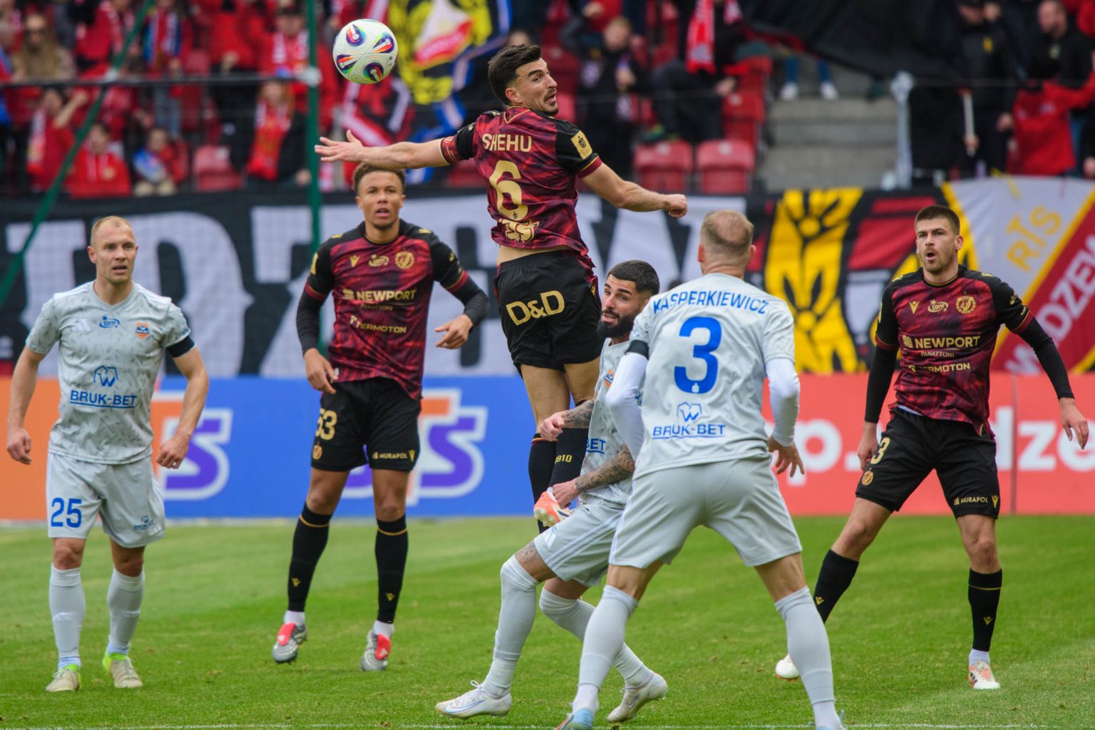 Widzew Lodz vs Bruk Bet Termalica Nieciecza fot Sebastian Szwajkowski 6