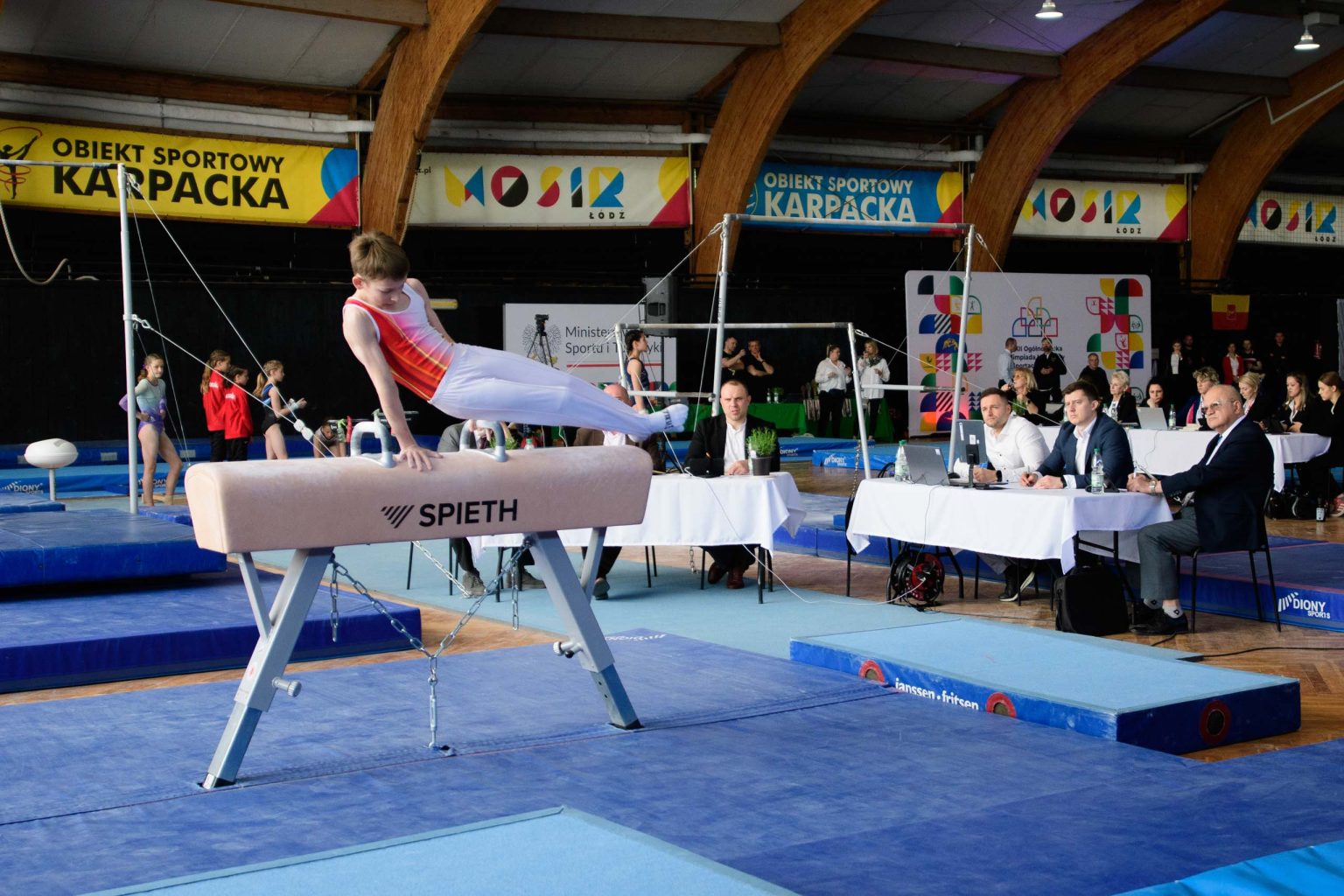 XXXII Ogolnopolska Olimpiada Mlodziezy w sportach halowych fot Sebastian Szwajkowski 57