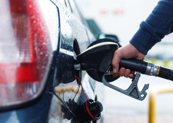 Ile zapłacimy za paliwo w weekend i poniedziałek? Minister energii podał maksymalne ceny