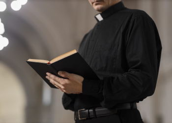 Archidiecezja Łódzka ostrzega. Chodzi o fałszywe dokumenty
